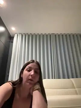 Snapshot of DoriDeluxe66 chatting on 12, 2, 2025 DoriDeluxe66 online show from 12, 2, 2025