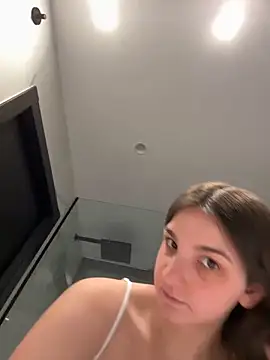 Snapshot of DoriDeluxe66 chatting on 15, 2, 2025 DoriDeluxe66 online show from 15, 2, 2025