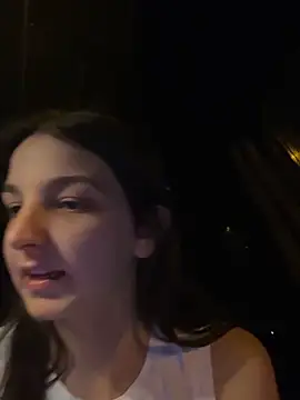 Snapshot of DoriDeluxe66 chatting on 9, 3, 2025 DoriDeluxe66 online show from 9, 3, 2025