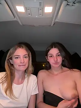 Snapshot of DoriDeluxe66 chatting on 21, 3, 2025 DoriDeluxe66 online show from 21, 3, 2025