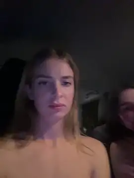 Snapshot of DoriDeluxe66 chatting on 22, 3, 2025 DoriDeluxe66 online show from 22, 3, 2025