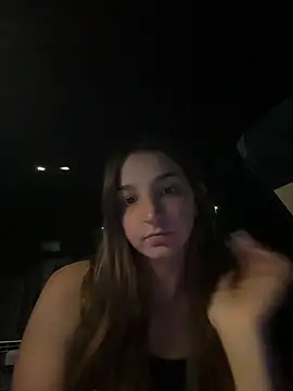 Snapshot of DoriDeluxe66 chatting on 8, 9, 2025 DoriDeluxe66 online show from 8, 9, 2025