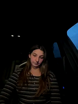 Snapshot of DoriDeluxe66 chatting on 9, 9, 2025 DoriDeluxe66 online show from 9, 9, 2025