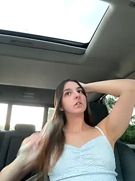 Snapshot of DoriDeluxe66 chatting on 12, 9, 2025 DoriDeluxe66 online show from 12, 9, 2025