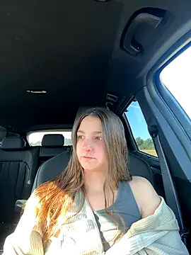 Snapshot of DoriDeluxe66 chatting on 19, 9, 2025 DoriDeluxe66 online show from 19, 9, 2025