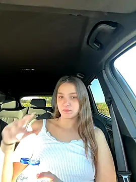 Snapshot of DoriDeluxe66 chatting on 25, 9, 2025 DoriDeluxe66 online show from 25, 9, 2025