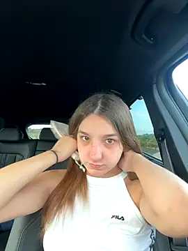 Snapshot of DoriDeluxe66 chatting on 29, 9, 2025 DoriDeluxe66 online show from 29, 9, 2025