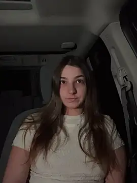 Snapshot of DoriDeluxe66 chatting on 11, 10, 2025 DoriDeluxe66 online show from 11, 10, 2025