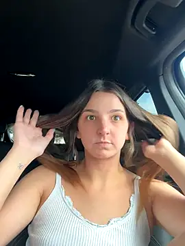 Snapshot of DoriDeluxe66 chatting on 12, 10, 2025 DoriDeluxe66 online show from 12, 10, 2025