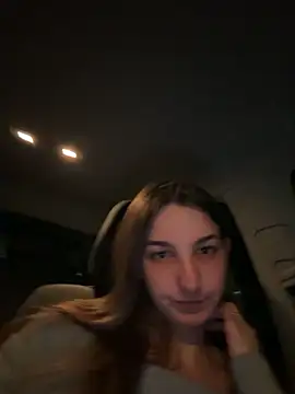 DoriDeluxe66 online show from 24, 11, 2025