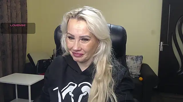 KandyHellenx online show from 9, 1, 2026