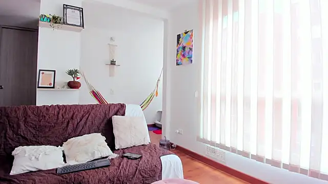 karlye 5 online show from 21, 2, 2025