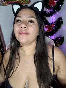 Snapshot of ValerieDiiamond chatting on 2, 1, 2025 ValerieDiiamond online show from 2, 1, 2025