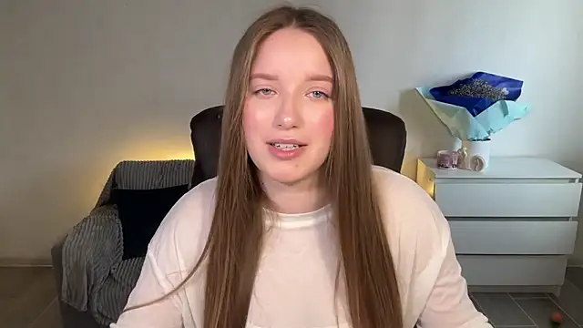 EvaMaddison online show from 28, 3, 2026