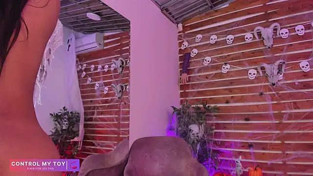 Snapshot of _MeganRain chatting on 29, 10, 2025 MeganRain online show from 29, 10, 2025