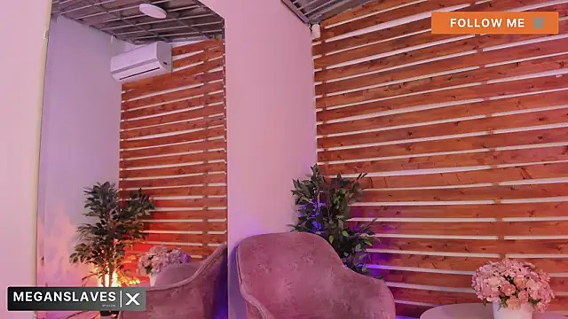 Snapshot of _MeganRain chatting on 2, 12, 2025 MeganRain online show from 2, 12, 2025