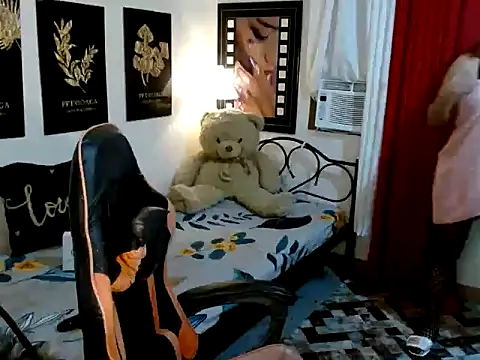 UrhotGoddess online show from 24, 10, 2025