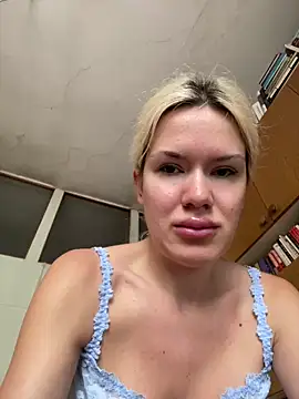 Snapshot of Keylili chatting on 8, 5, 2026 Keylili online show from 8, 5, 2026