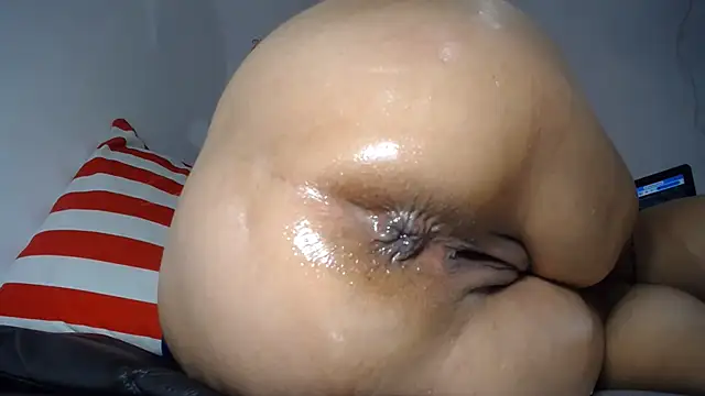 Vanessasweet2304 online show from 15, 7, 2026