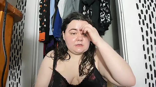 CamilaLynnAdams online show from 18, 4, 2026