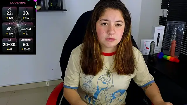 Snapshot of ann_bronw chatting on 6, 1, 2025 ann bronw online show from 6, 1, 2025