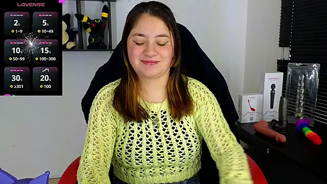 Snapshot of ann_bronw chatting on 7, 1, 2025 ann bronw online show from 7, 1, 2025
