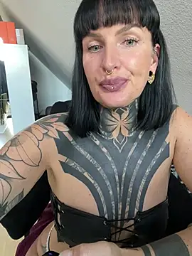 Snapshot of InkedBiitch chatting on 21, 5, 2026 InkedBiitch online show from 21, 5, 2026