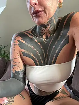 InkedBiitch online show from 29, 6, 2026