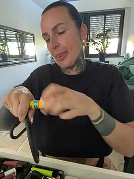 InkedBiitch online show from 10, 7, 2026