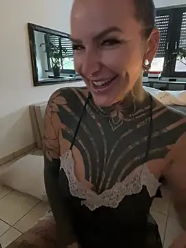 InkedBiitch online show from 31, 7, 2026