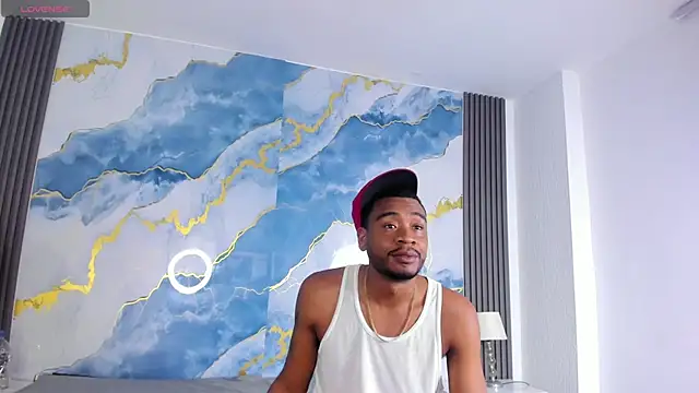 Snapshot of Kylieandjhonny chatting on 18, 12, 2025 Kylieandjhonny online show from 18, 12, 2025