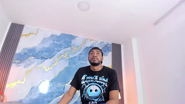 Snapshot of Kylieandjhonny chatting on 19, 2, 2026 Kylieandjhonny online show from 19, 2, 2026