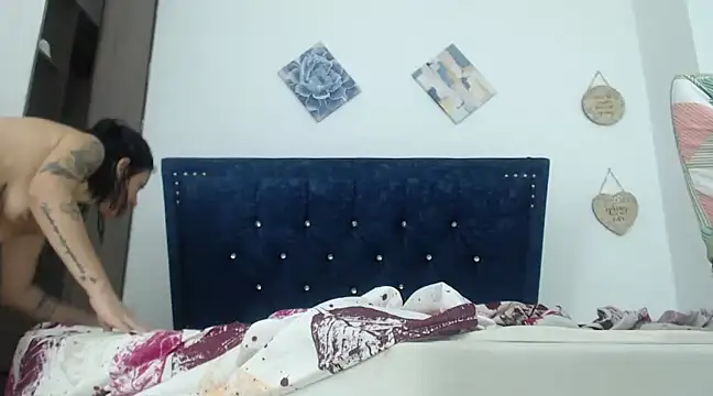 QueenSquirt  online show from 3, 1, 2025