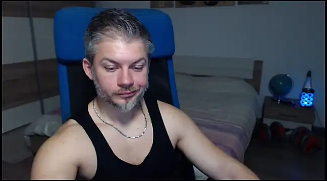 Snapshot of RobbyShawz chatting on 12, 12, 2024 RobbyShawz online show from 12, 12, 2024
