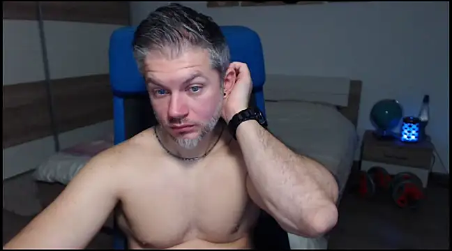 Snapshot of RobbyShawz chatting on 20, 12, 2024 RobbyShawz online show from 20, 12, 2024
