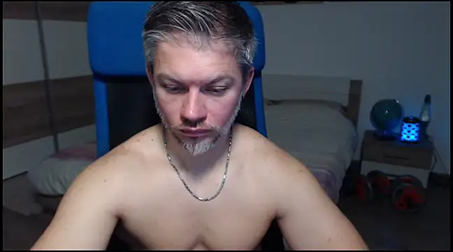Snapshot of RobbyShawz chatting on 21, 12, 2024 RobbyShawz online show from 21, 12, 2024