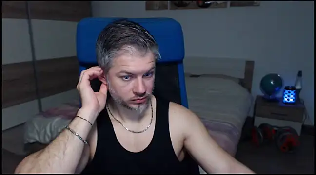 Snapshot of RobbyShawz chatting on 23, 12, 2024 RobbyShawz online show from 23, 12, 2024