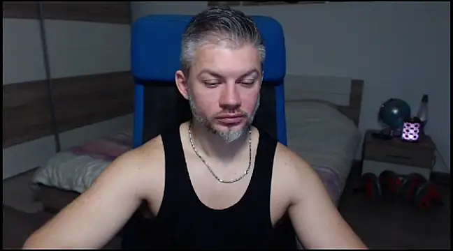 Snapshot of RobbyShawz chatting on 26, 12, 2024 RobbyShawz online show from 26, 12, 2024