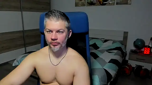 Snapshot of RobbyShawz chatting on 9, 1, 2025 RobbyShawz online show from 9, 1, 2025