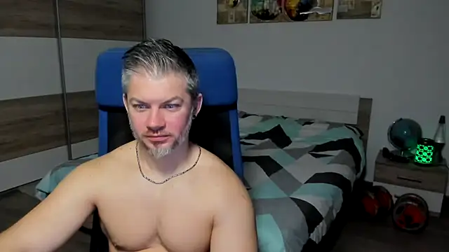 Snapshot of RobbyShawz chatting on 13, 1, 2025 RobbyShawz online show from 13, 1, 2025