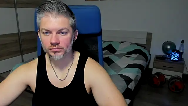 Snapshot of RobbyShawz chatting on 15, 1, 2025 RobbyShawz online show from 15, 1, 2025