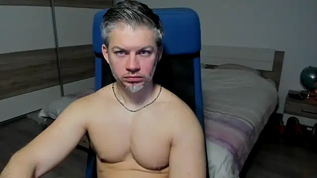 Snapshot of RobbyShawz chatting on 6, 2, 2025 RobbyShawz online show from 6, 2, 2025