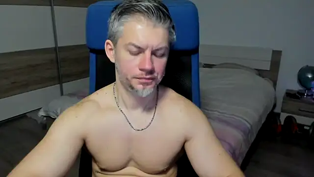 Snapshot of RobbyShawz chatting on 6, 2, 2025 RobbyShawz online show from 6, 2, 2025