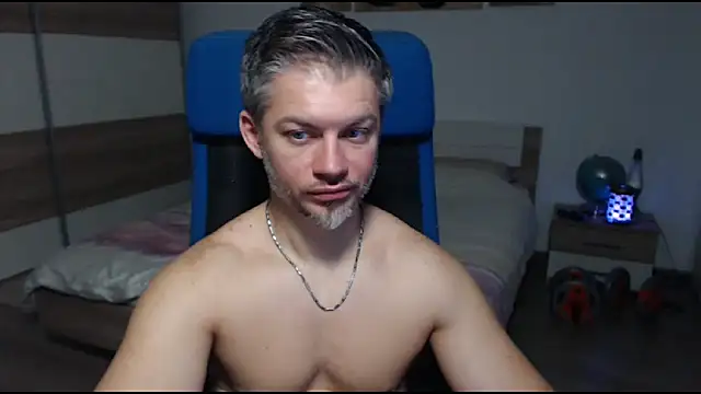 Snapshot of RobbyShawz chatting on 15, 2, 2025 RobbyShawz online show from 15, 2, 2025