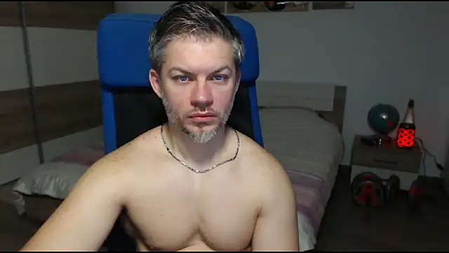Snapshot of RobbyShawz chatting on 19, 2, 2025 RobbyShawz online show from 19, 2, 2025