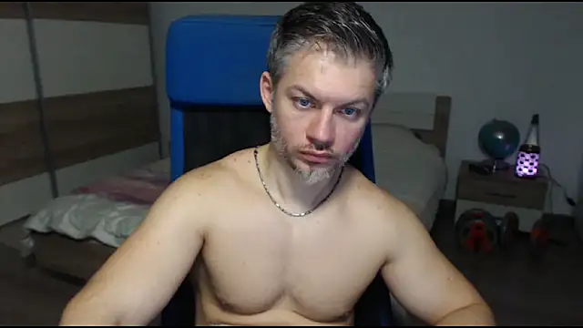 Snapshot of RobbyShawz chatting on 19, 2, 2025 RobbyShawz online show from 19, 2, 2025