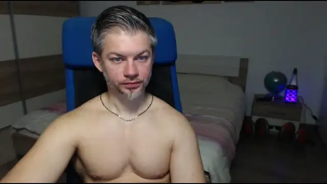 Snapshot of RobbyShawz chatting on 24, 2, 2025 RobbyShawz online show from 24, 2, 2025