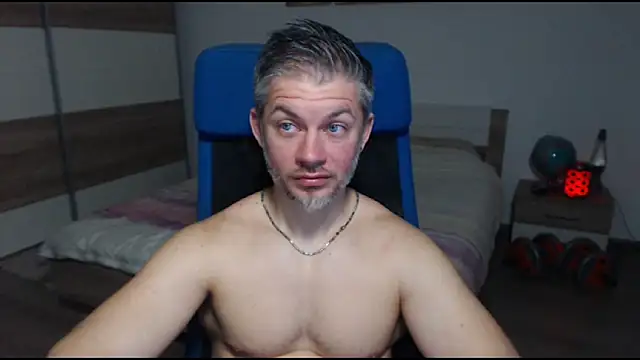 Snapshot of RobbyShawz chatting on 7, 3, 2025 RobbyShawz online show from 7, 3, 2025