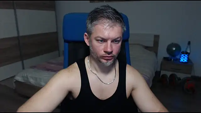 Snapshot of RobbyShawz chatting on 14, 3, 2025 RobbyShawz online show from 14, 3, 2025