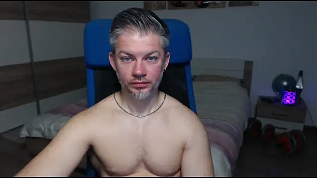 Snapshot of RobbyShawz chatting on 17, 3, 2025 RobbyShawz online show from 17, 3, 2025